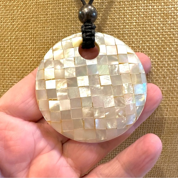 Claude Dasque Mother of Pearl Necklace made in France, sterling silver accents - Picture 6 of 14